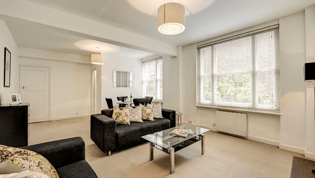 One Bedroom Apartment with Private Communal Garden Access