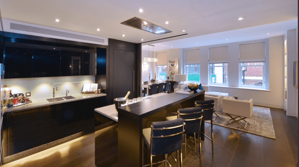 Luxury Two-Bedroom Residence in Landmark Period Building