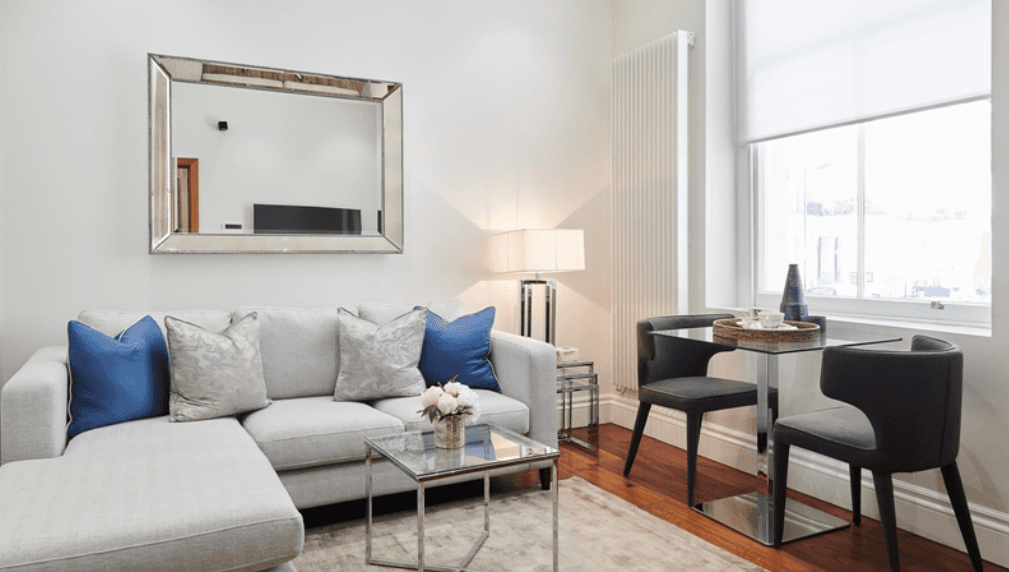 Elegant One-Bedroom Apartment with Direct Garden Access