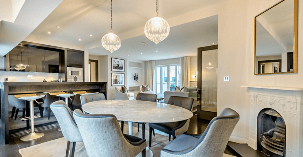 Refurbished 2-Bed Mayfair Apartment