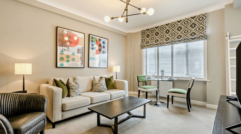 Charming Ground Floor One-Bedroom Apartment with Garden Access