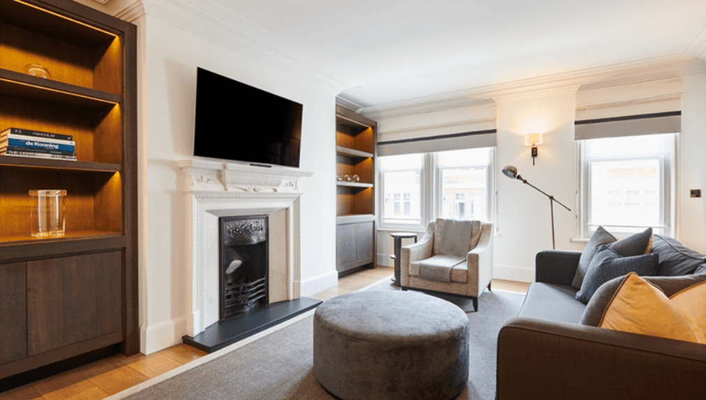 Exceptional Third Floor Interior-Designed One-Bedroom Apartment with Concierge