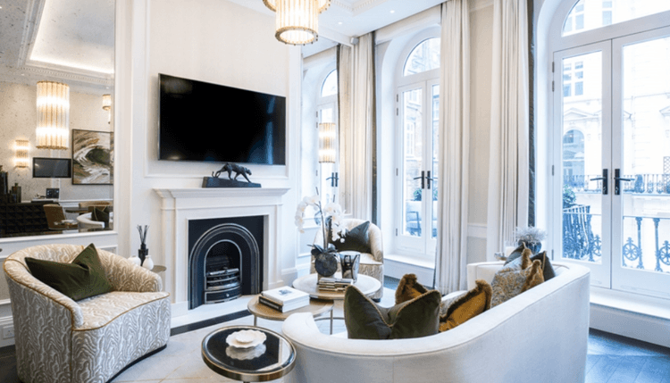 Elegant First Floor Two-Bedroom Apartment with Private Terrace