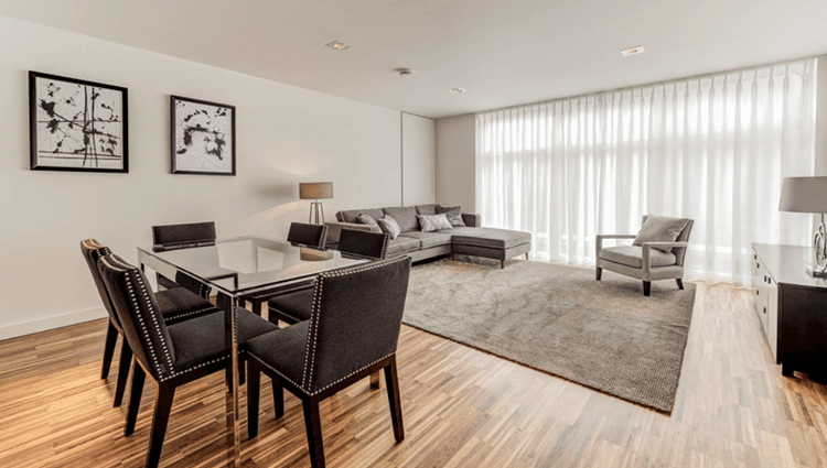 Spacious First Floor Two-Bedroom Apartment with Concierge & Lift