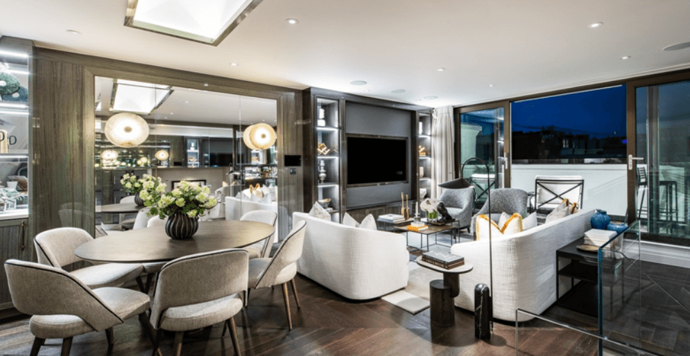 Spectacular 3-Bedroom Duplex Penthouse with Roof Terrace & Panoramic Park Views