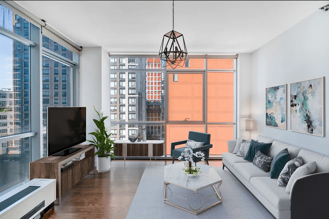 S/W facing Large 1 bedroom  - Vere Condo - Long Island City / Court Square