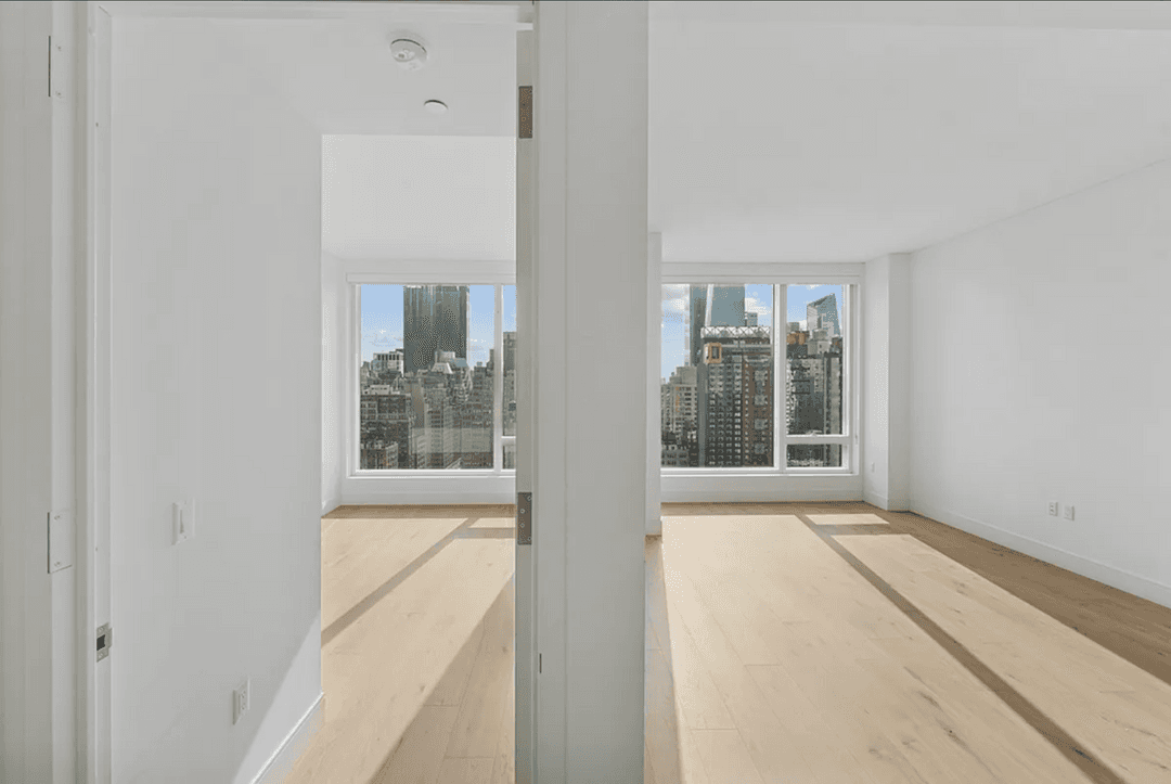 Luxury Living In Midtown West | 1 BED Apartment Amazing Amenities | W/D In Unit | 24HOURS Doorman