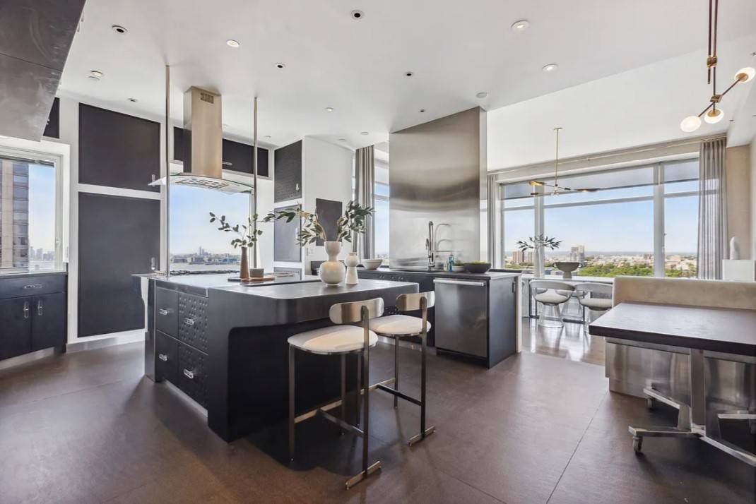 Skybound Masterpiece Above the Hudson | Full-Floor Trophy Penthouse with Private Terraces & Endless Vistas