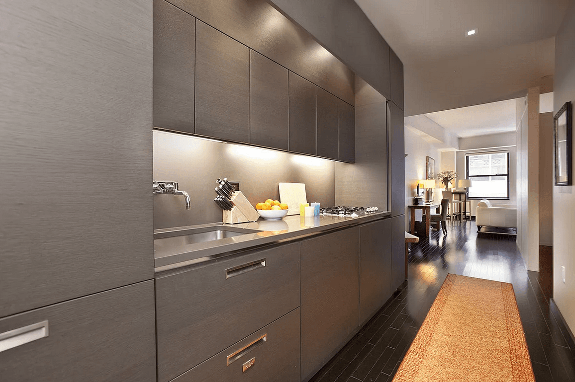 Spacious Luxury Loft Unit in Financial District
