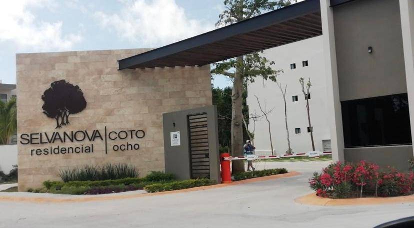 3 bedroom apartment with pool and gym in  gated community
