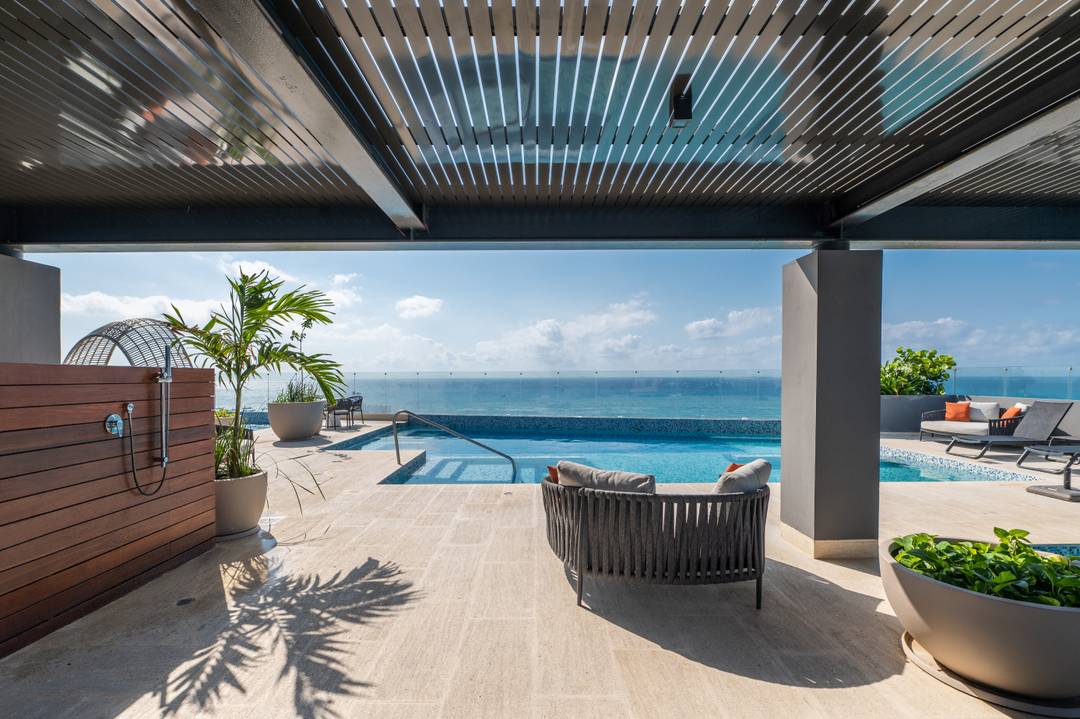 Ocean View Paradise: 2-Bedroom Lock-Off in Singular Dream