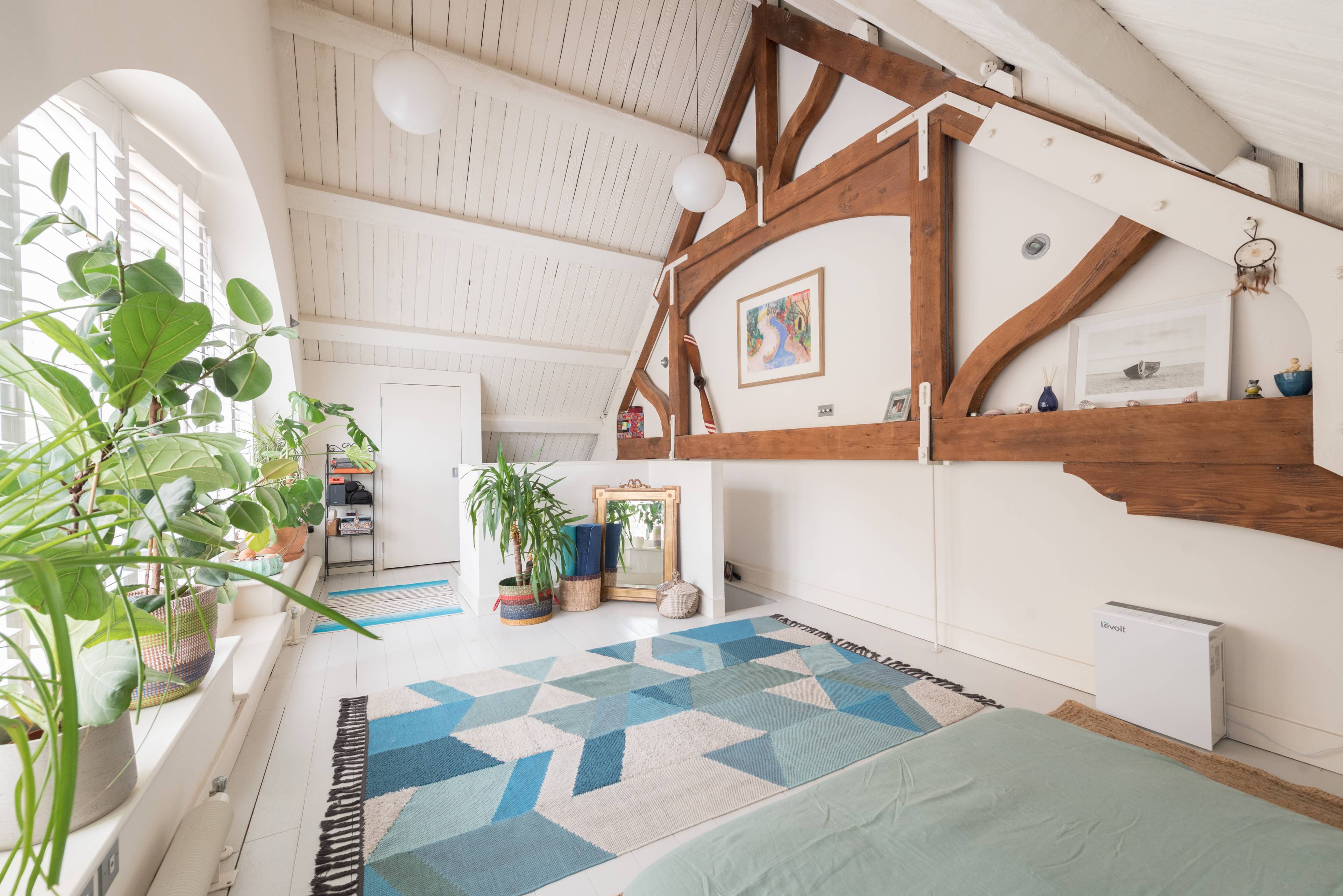 1800sqft Triple Height Loft  With Roof Terrace  Opposite Park