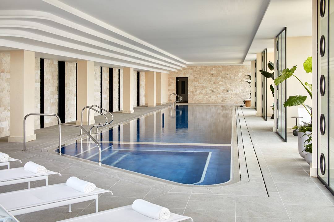 One Bedroom Seventh Floor Apartment With Balcony in Peninsula Riverfront