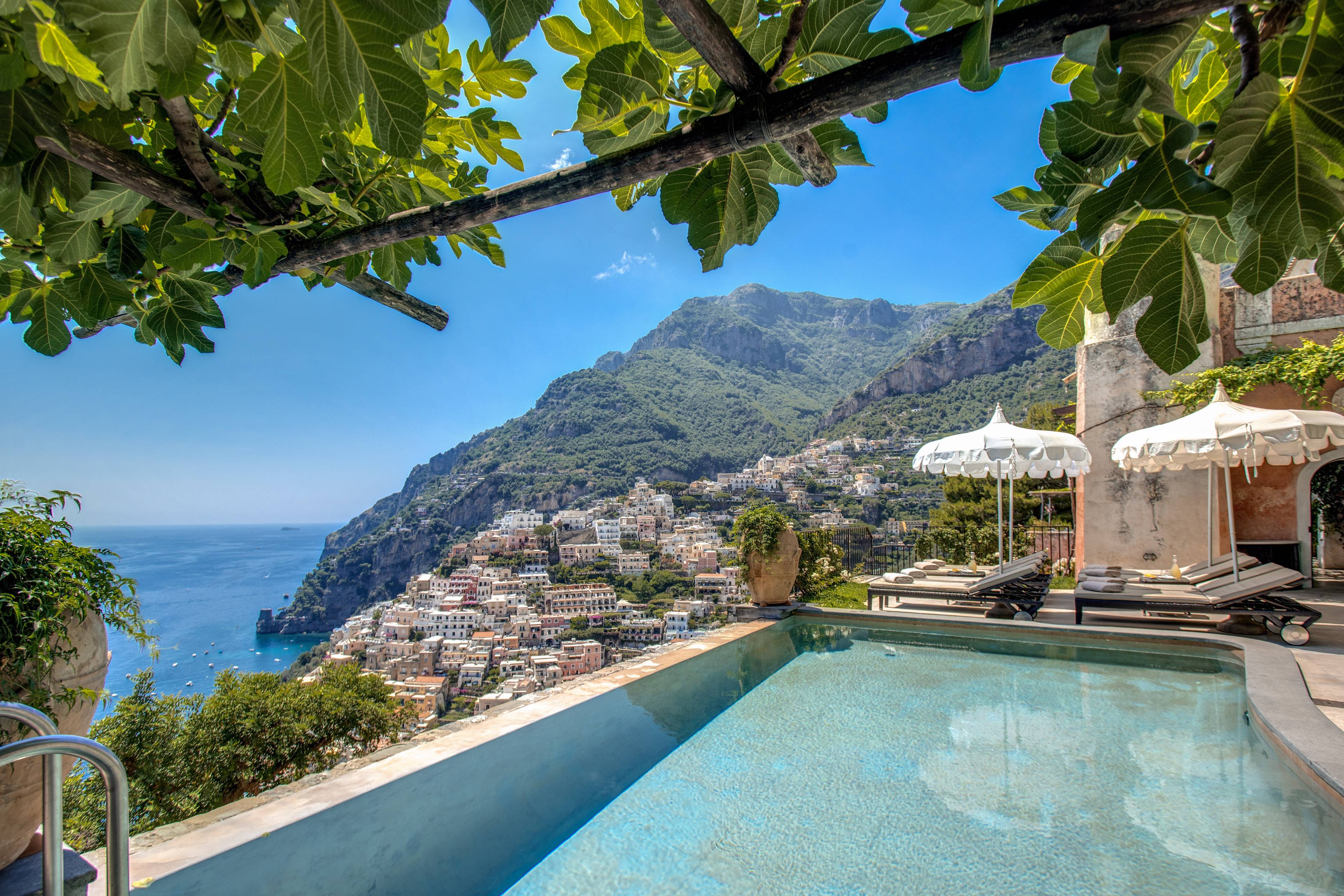 LUXURY HISTORICAL VILLA  IN POSITANO - THE MOST EXCLUSIVE VILLA IN AMALFI COST