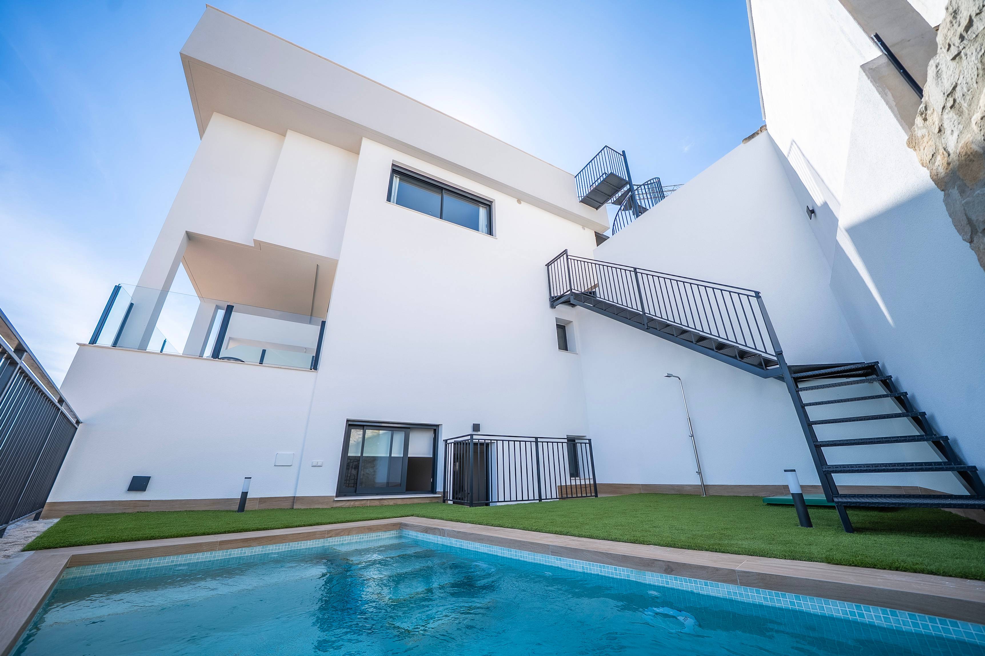New build semi-detached villas on La Finca golf resort!