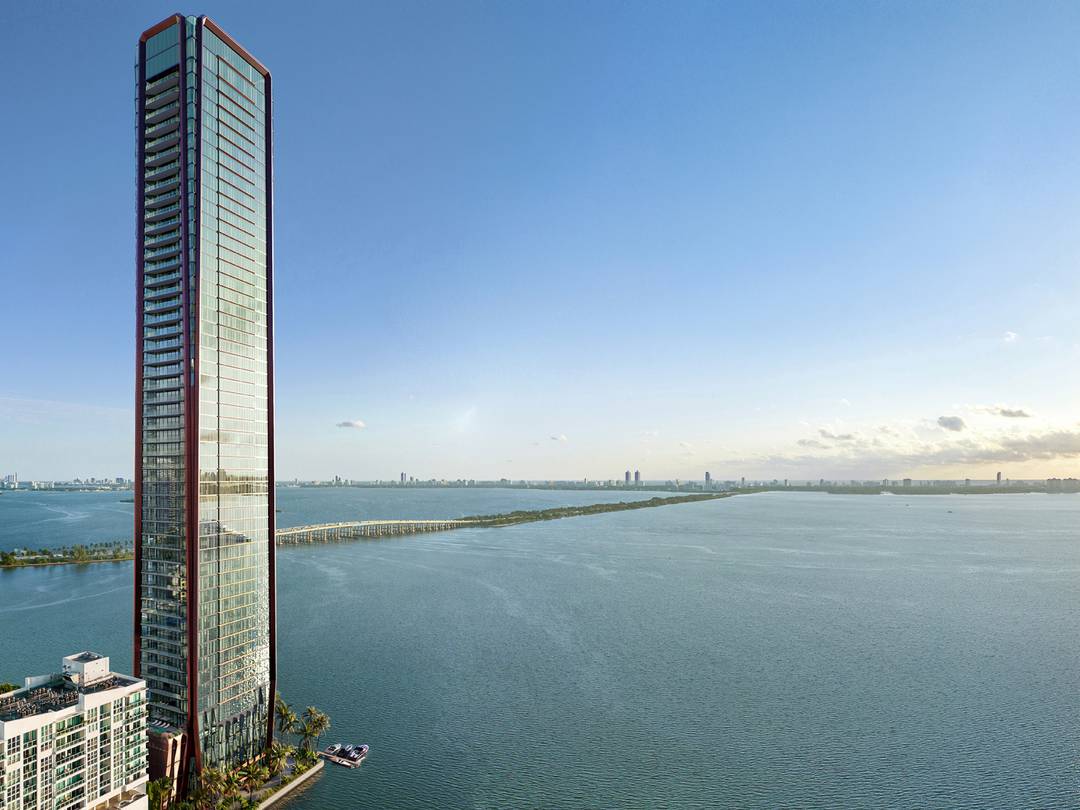 Villa Miami | 3 Bedroom + BONUS Room | 3 Bathrooms + Powder Room 2 Private Terraces