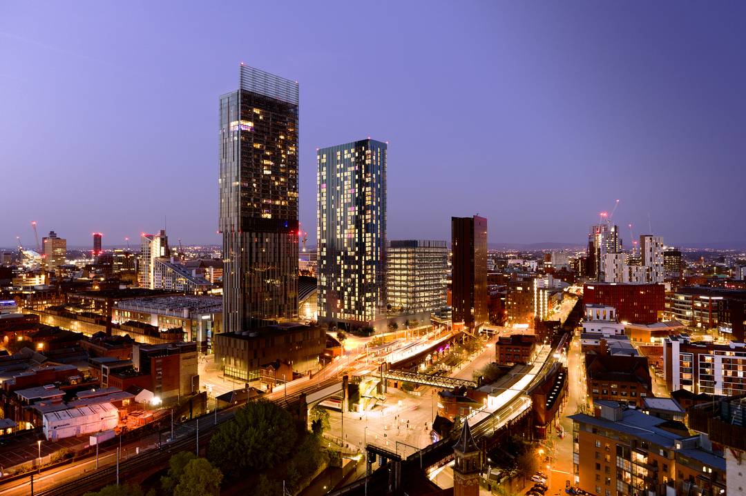 Two Bedroom Penthouse Apartment Located Across The 38th and 39th Floors in Viadux