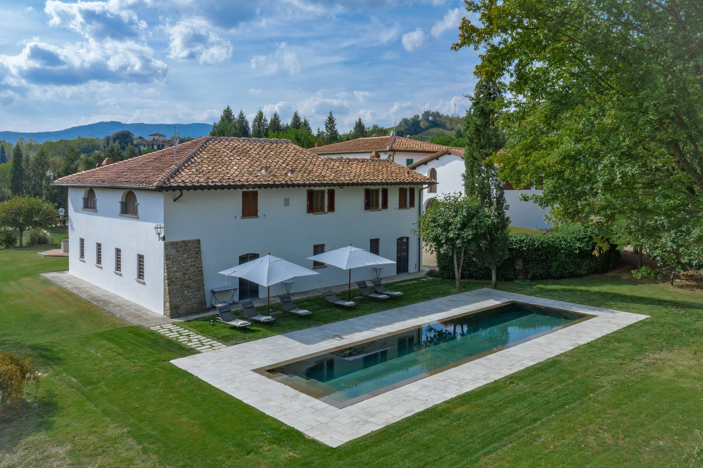 Classical Villa In Tuscany. Villa Well