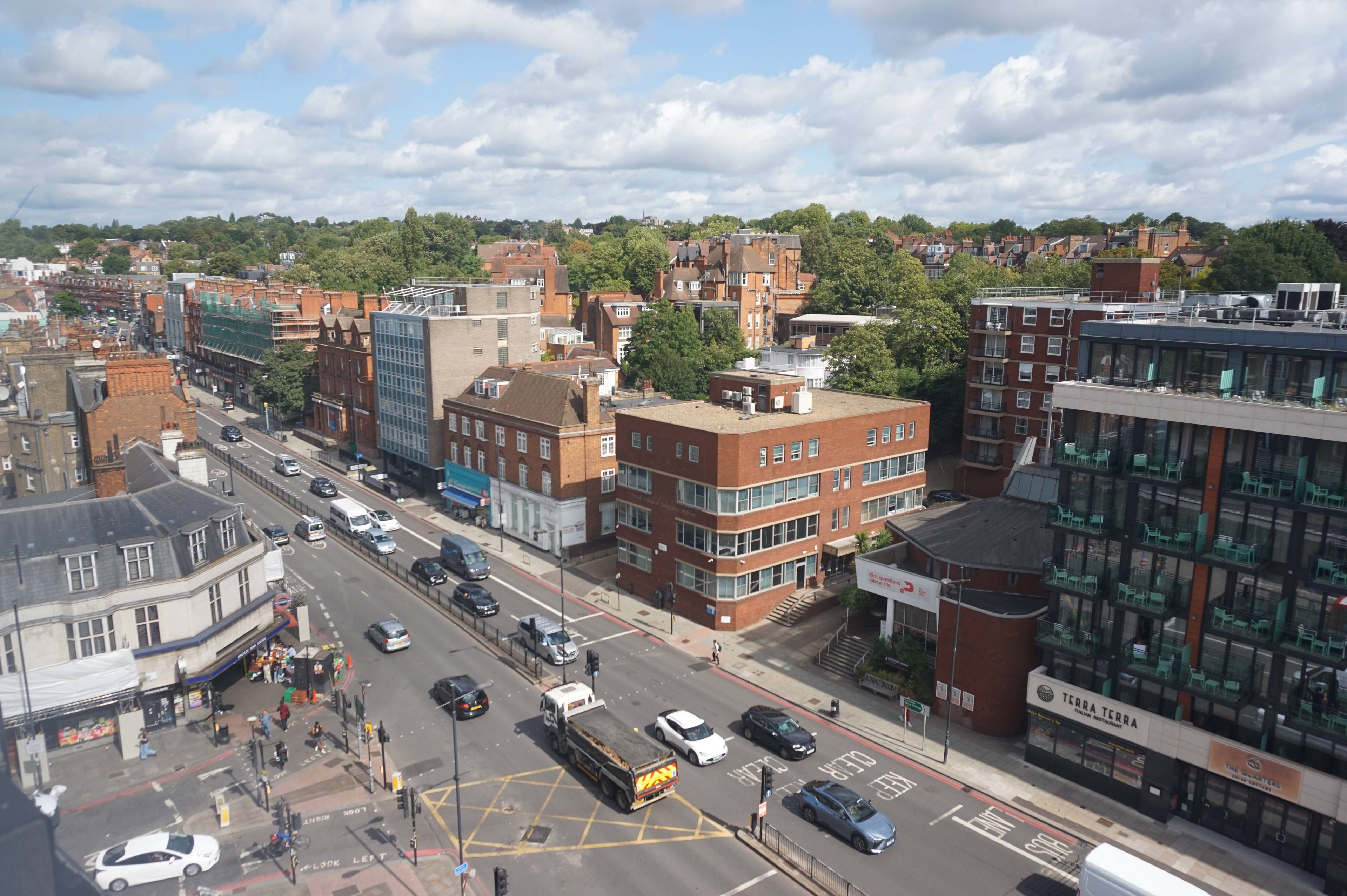 Spacious Penthouse Duplex Living in the Heart of Finchley Road