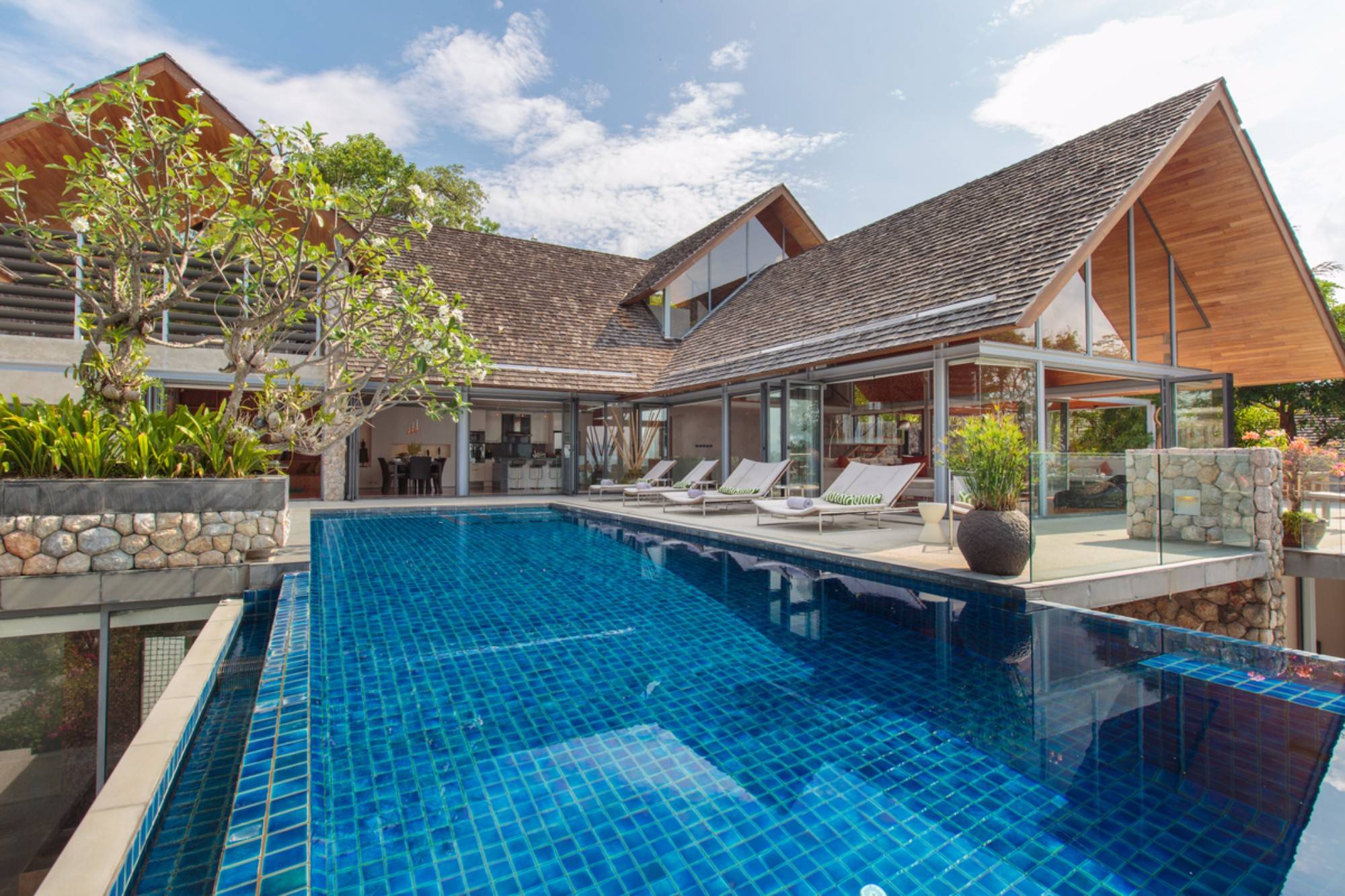 Gorgeous Hillside Villa in Patong