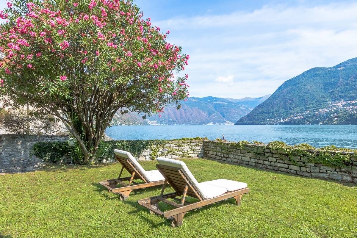 LAGLIO | FRONTLAKE RENTAL DREAM