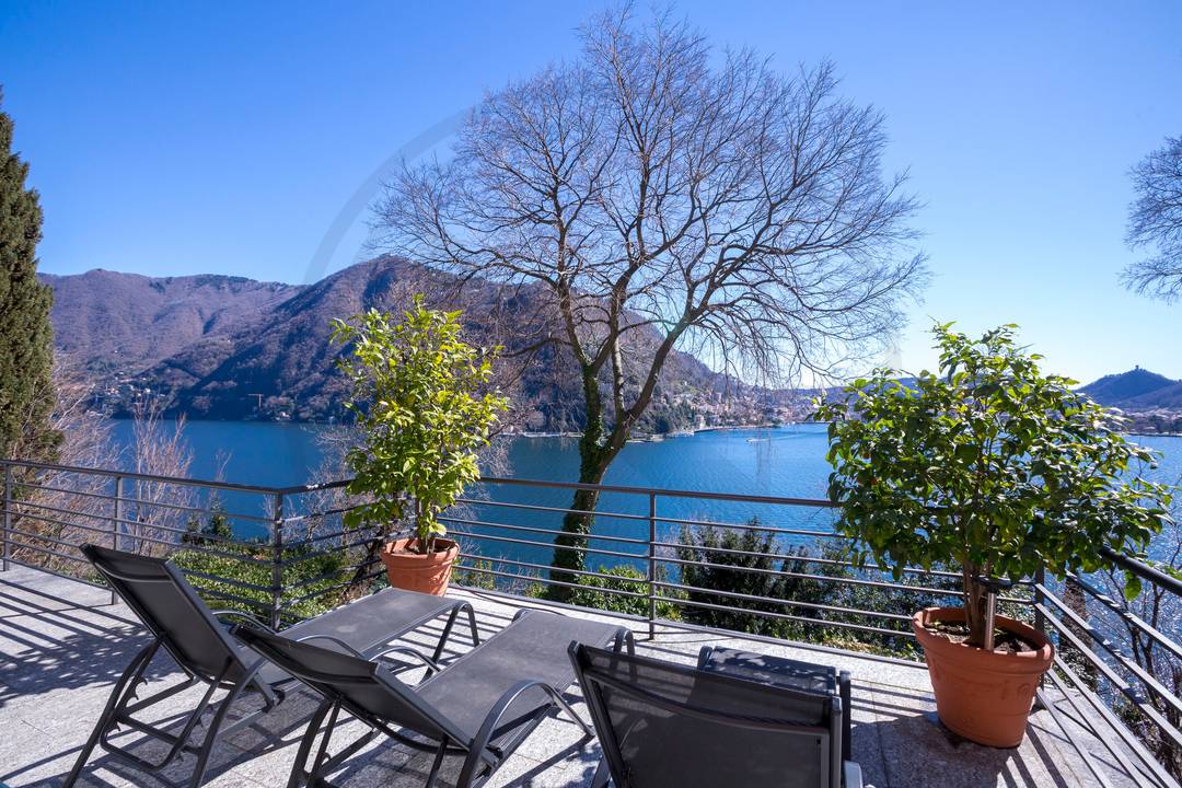 The Lake Como Villa