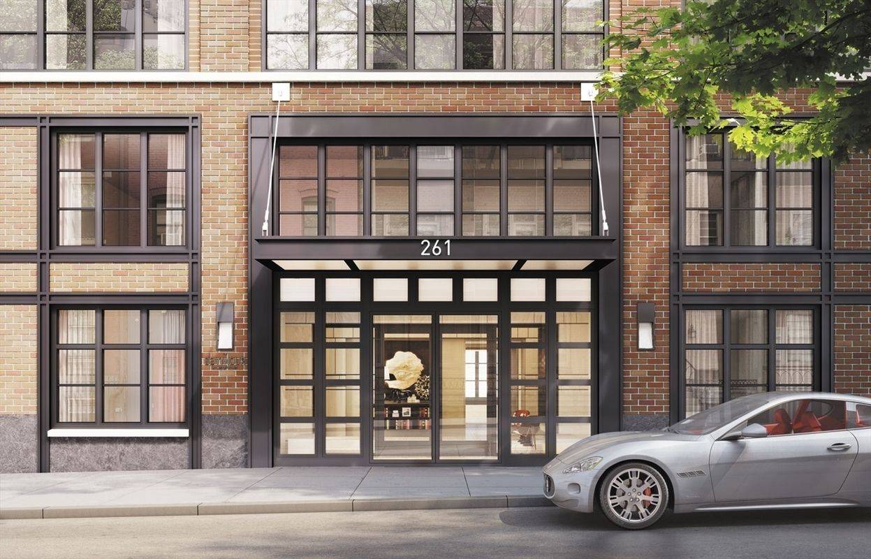 Spectacular 3 BR/3.5 Bath   The Heart of Chelsea