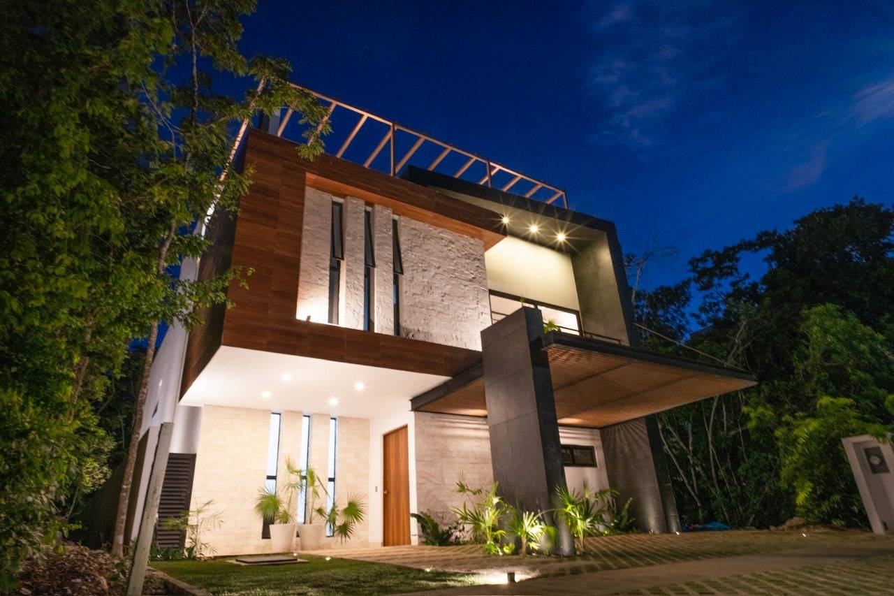 Exquisite New Home in Senderos de Mayakoba: A Haven Awaits