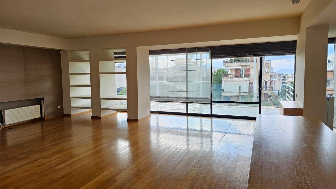 ELEGANT PENTHOUSE MAISONETTE IN VOULA WITH SEA VIEWS