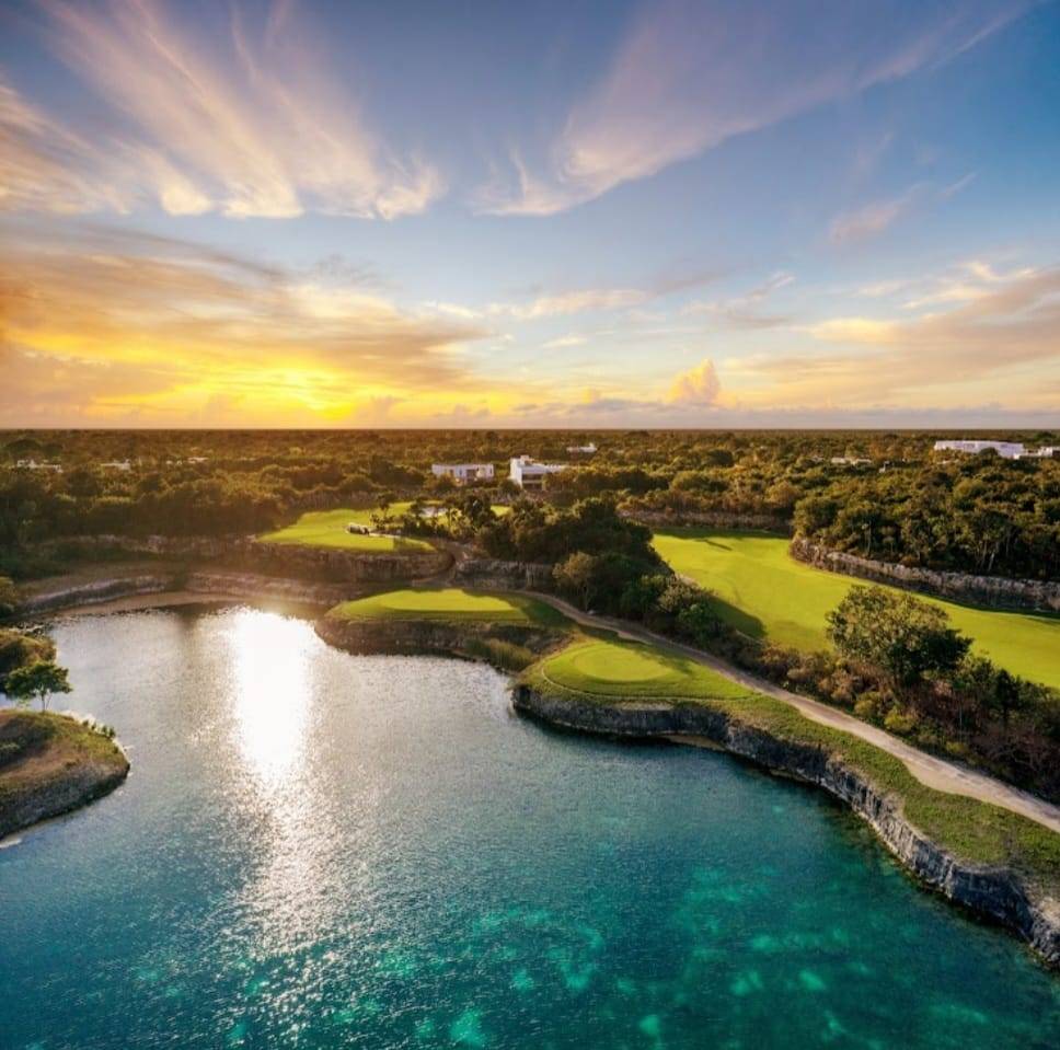 4 BEDROOM VILLA IN TULUM COUNTRY CLUB