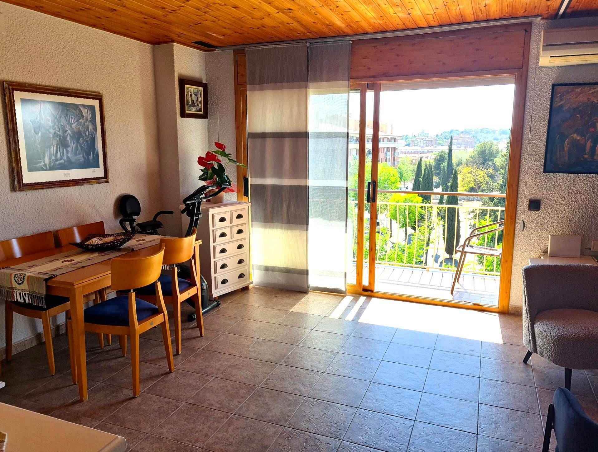 Magnificent refurbished apartment in Vilanova i la Geltrú with privileged views