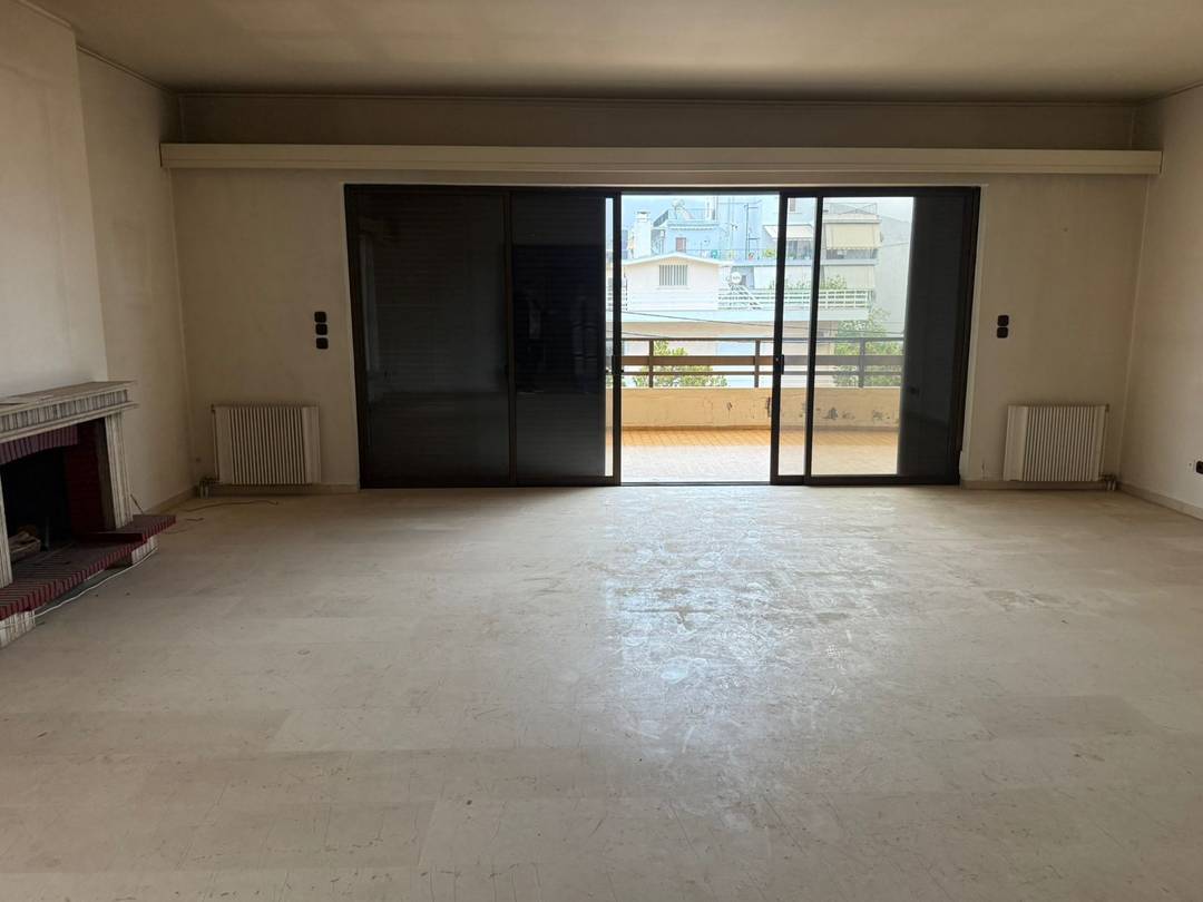 Golf, Glyfada 2nd floor Apartment 187 sqm