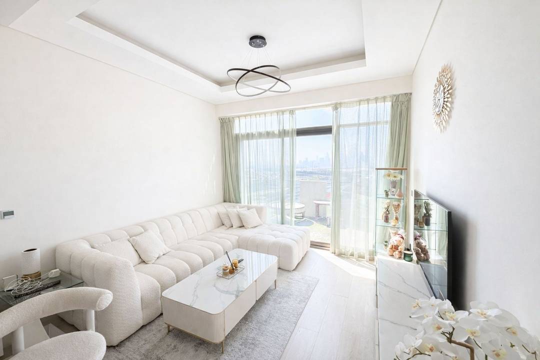 Burj Khalifa View | Up to 3 Cheques | Furnished