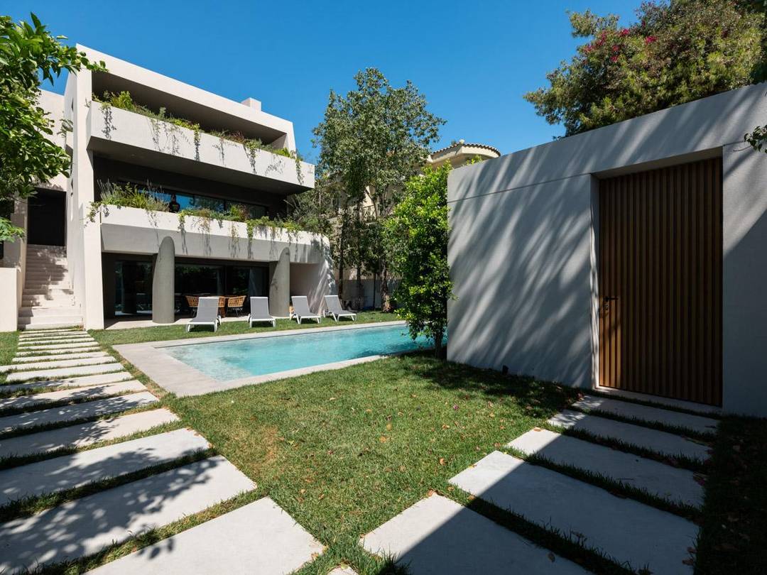 EXCLUSIVE VILLA VOULIAGMENI