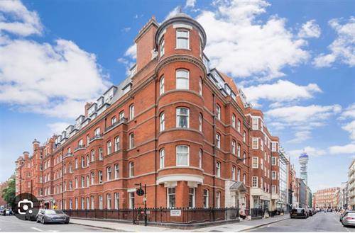 A well presented 2 bed 2 bath apartment on the first floor in a charming period mansion block in the heart of Fitzrovia, W1T