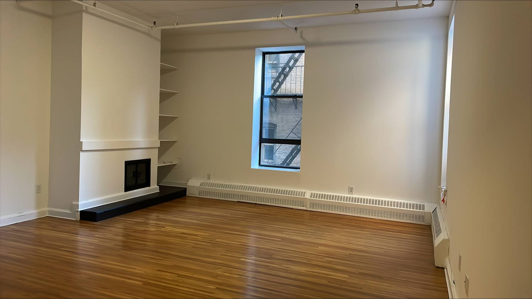 No Fee, Greenwich Village 2 Bed/1.5 Bath Apartment In Loft Building