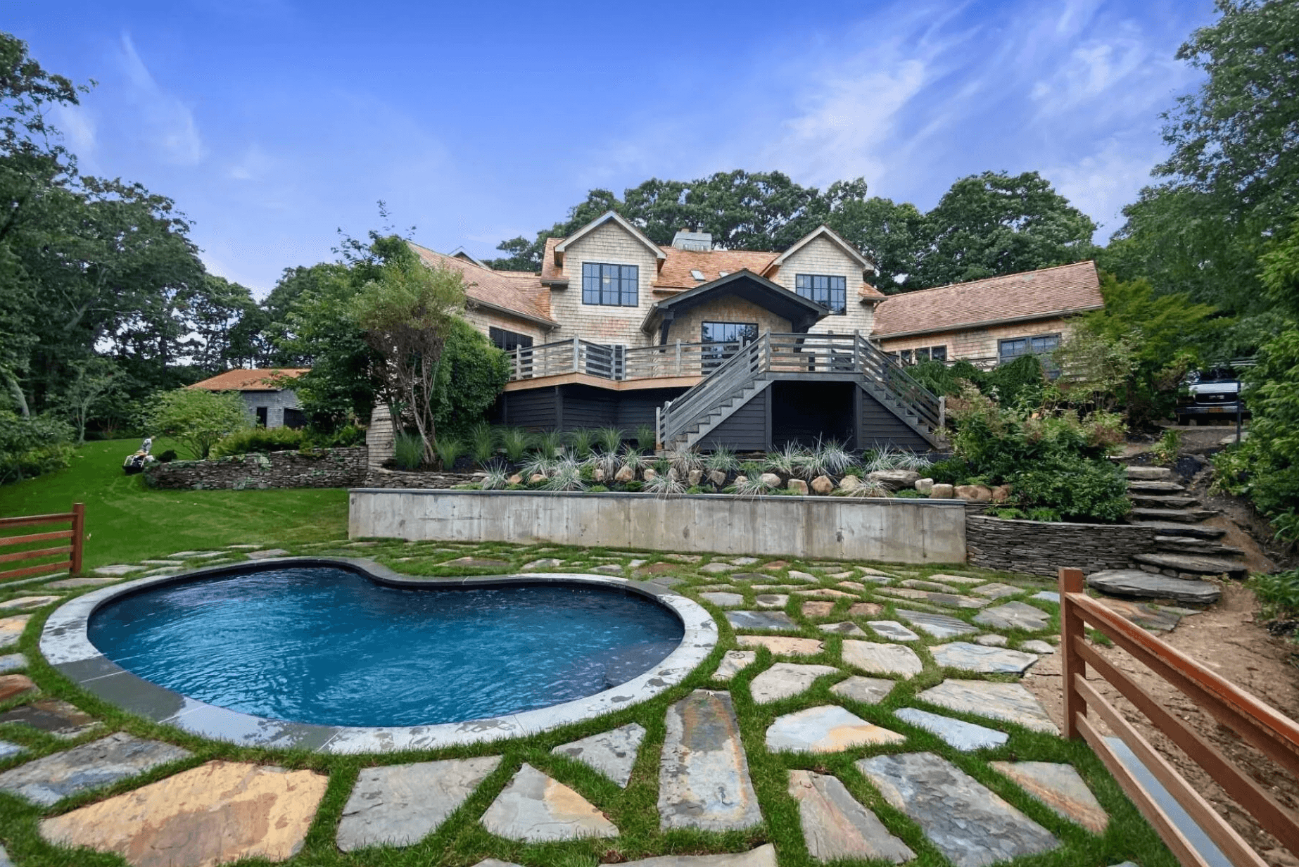 Ocean Views, Beach Access, Designer Hither Hills House