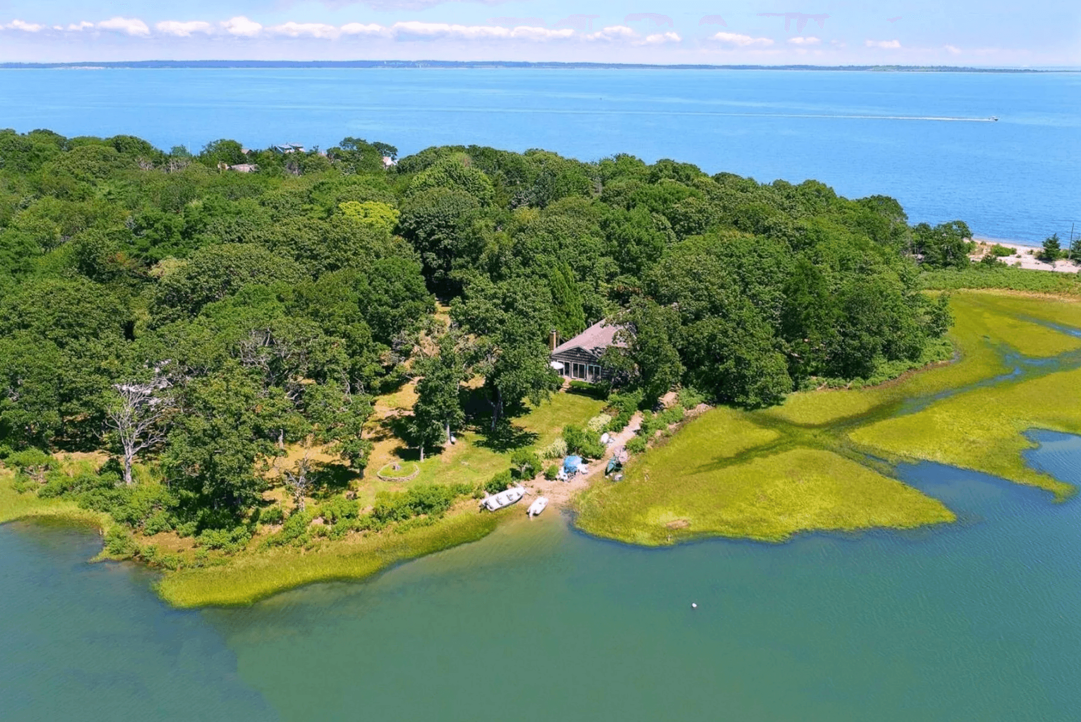 Designer Waterfront Cottage