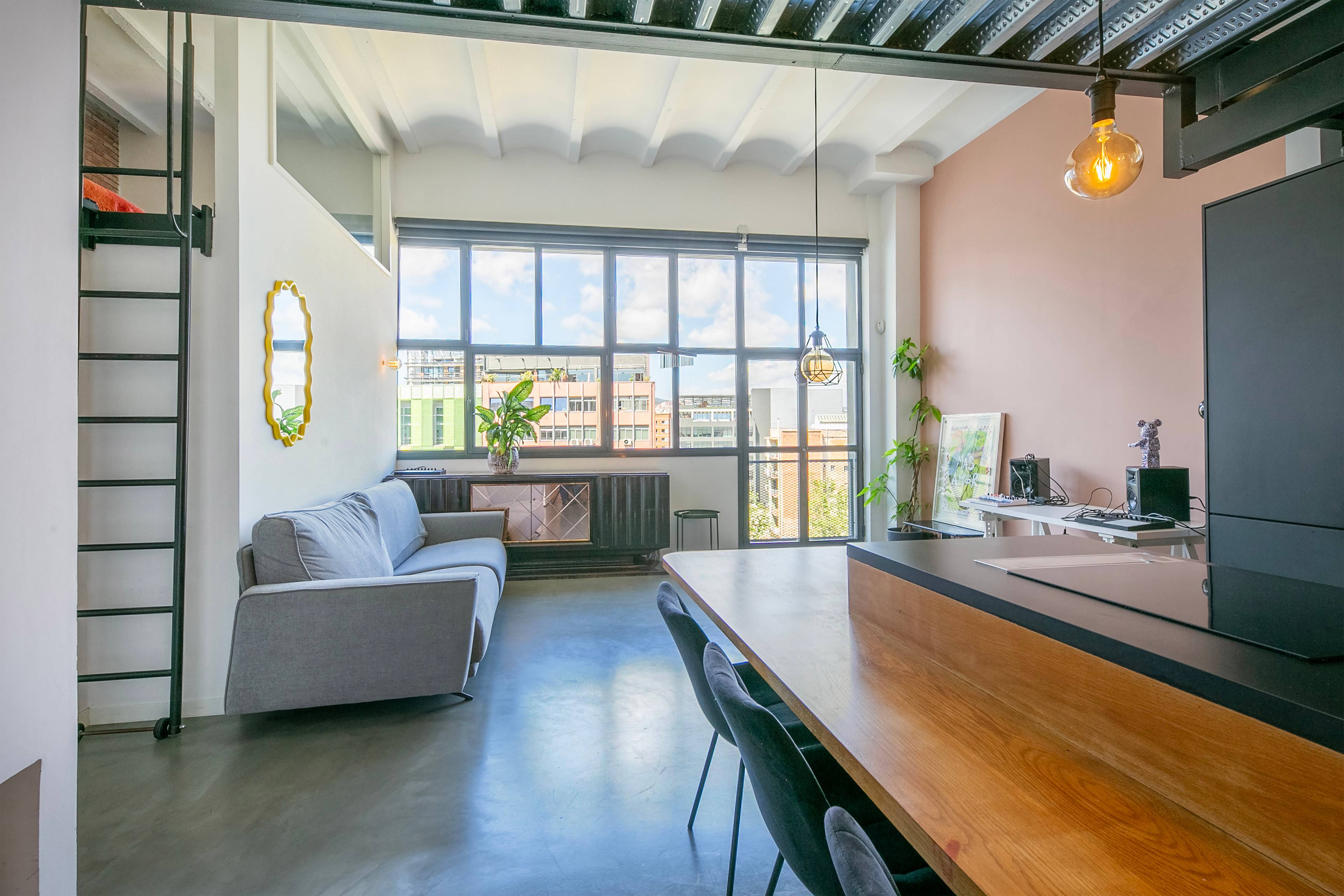 Bright Penthouse for Sale in Poblenou