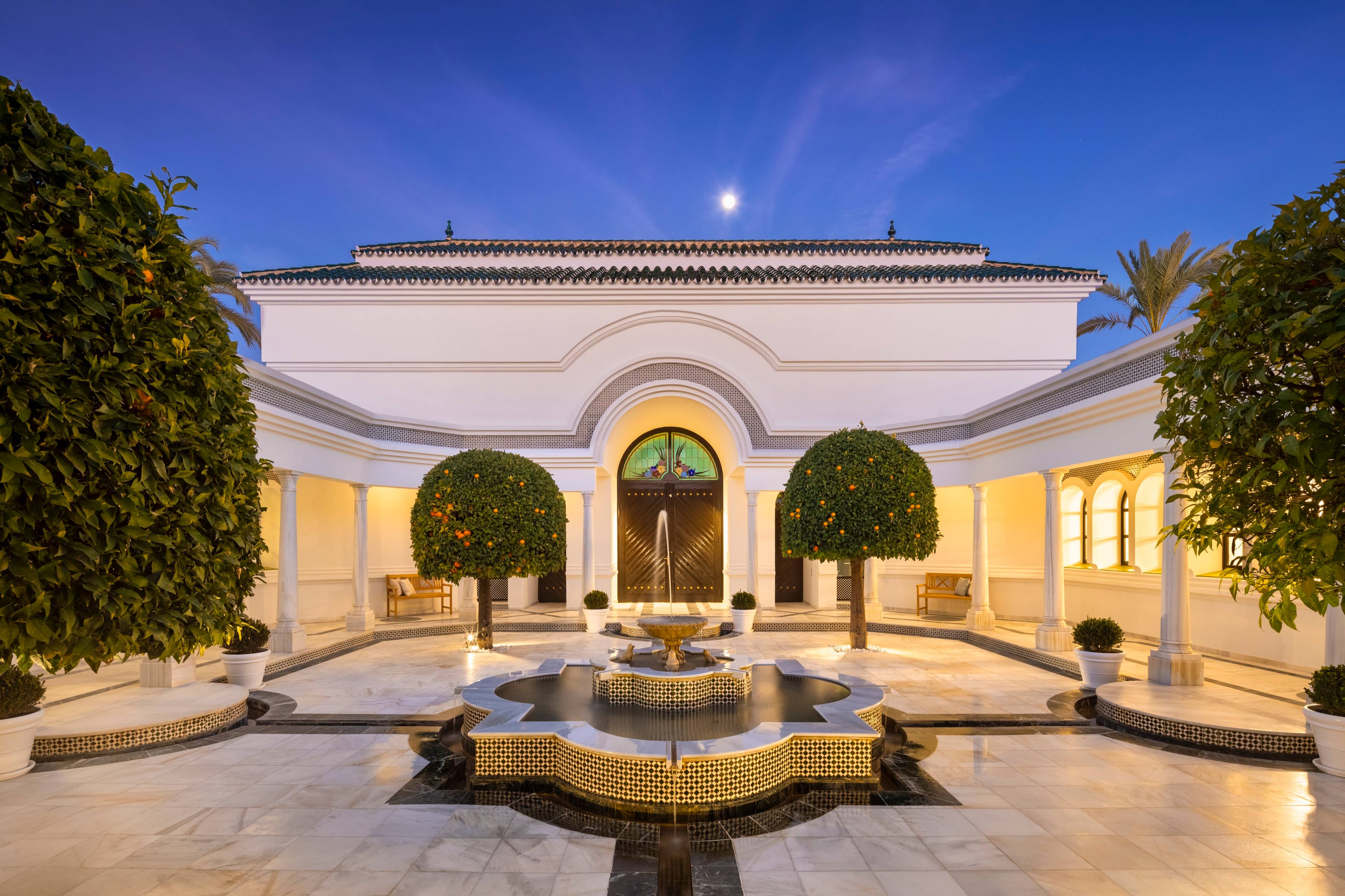 Enchanting 10 bedroom mansion in Puerto Banus, Marbella