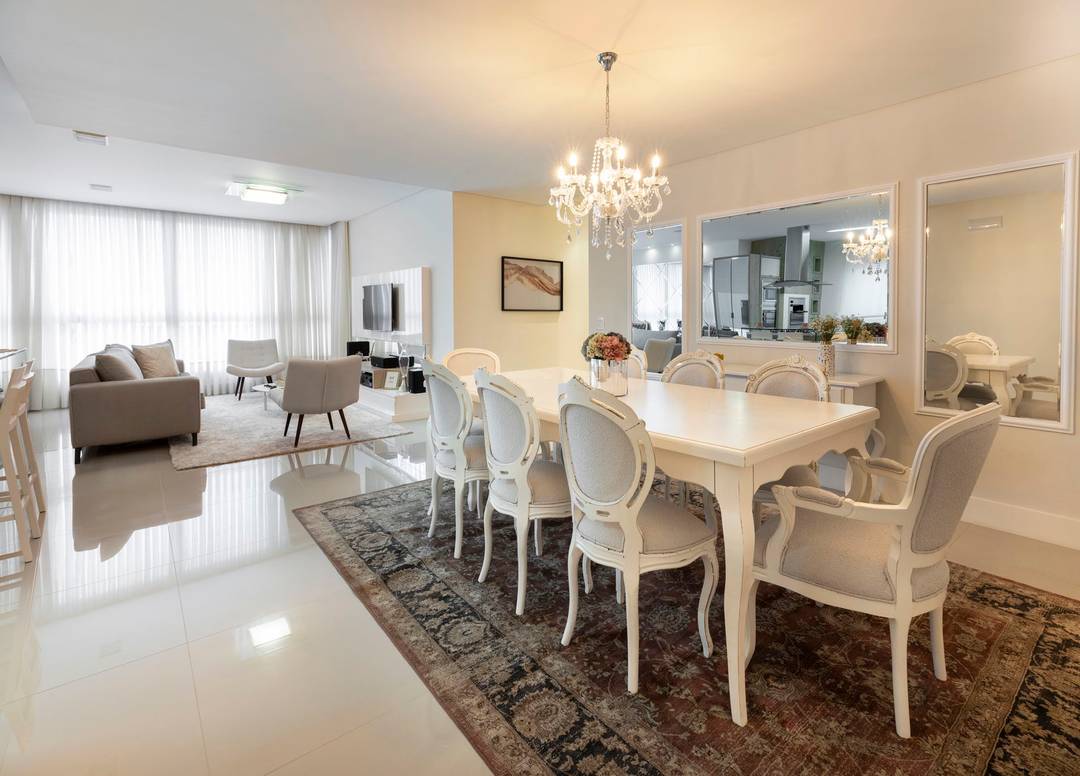 Beautifully Decorated and Furnished Apartment with 3 En-Suite Sistina Bedrooms at Tower Residence in Balneário Camboriú