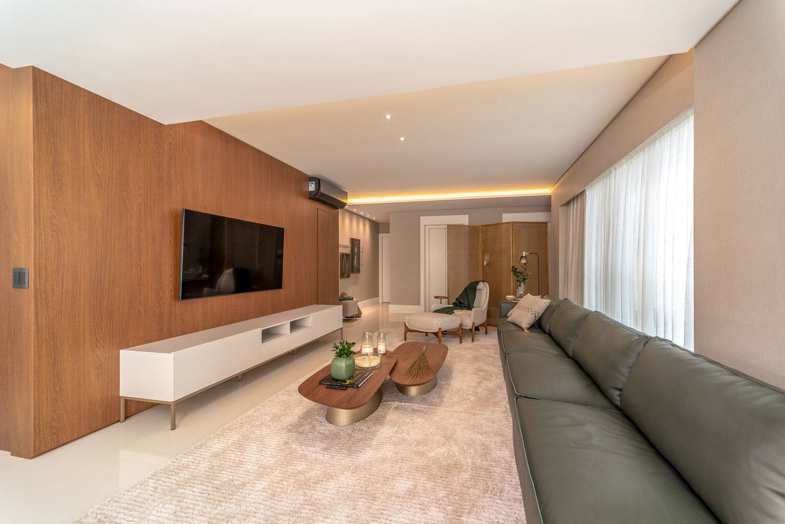 Beautifully Decorated Apartment at Ibiza Tower by Procave on 2nd Floor – Oceanfront Luxury Living in Balneário Camboriú