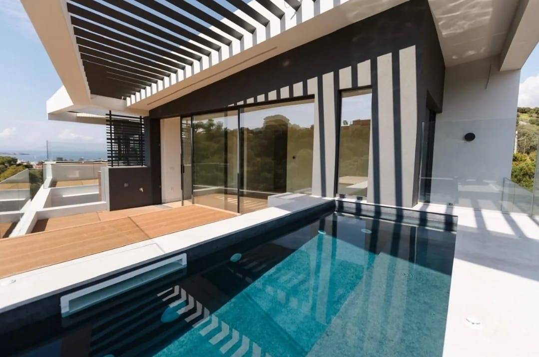 Luxurious 2nd & 3rd Floor Maisonette 170sqm, VOULA