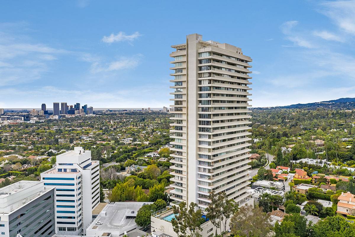 9255 Doheny Rd APT 706 West Hollywood, CA 90069
