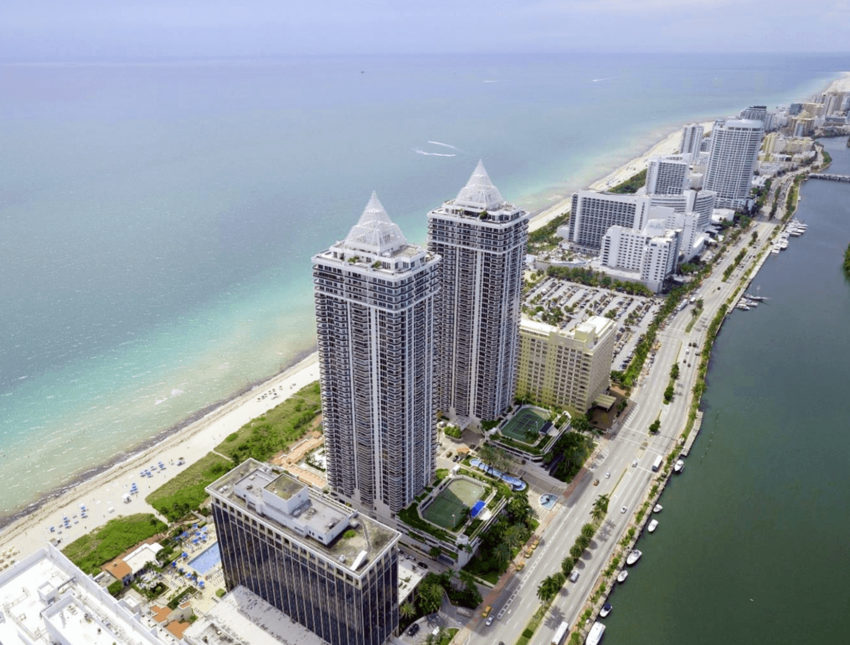 Ocean front Iconic Miami Beach Living – 2BR/2BA at The Green Diamond with 2 Parking Spaces & Available Boat Slip 130 foot