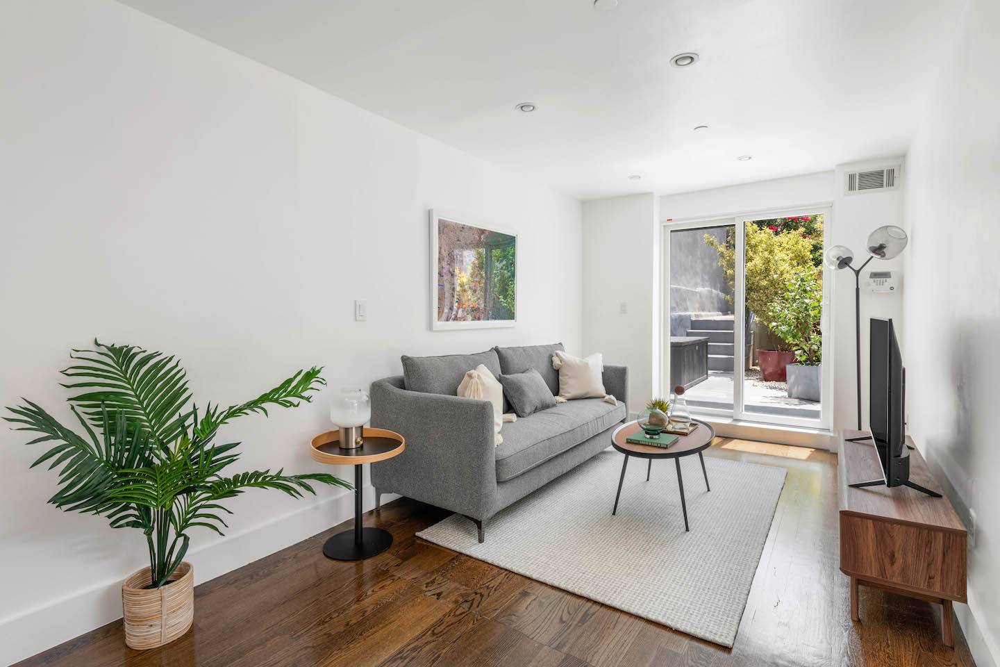 898 Metropolitan Avenue #1B