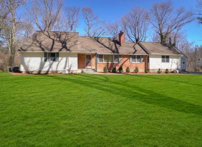 Picturesque And Private Farm Ranch on 1 Acre In Dix Hills