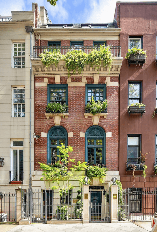 Townhouse in Manhattan For Sale
