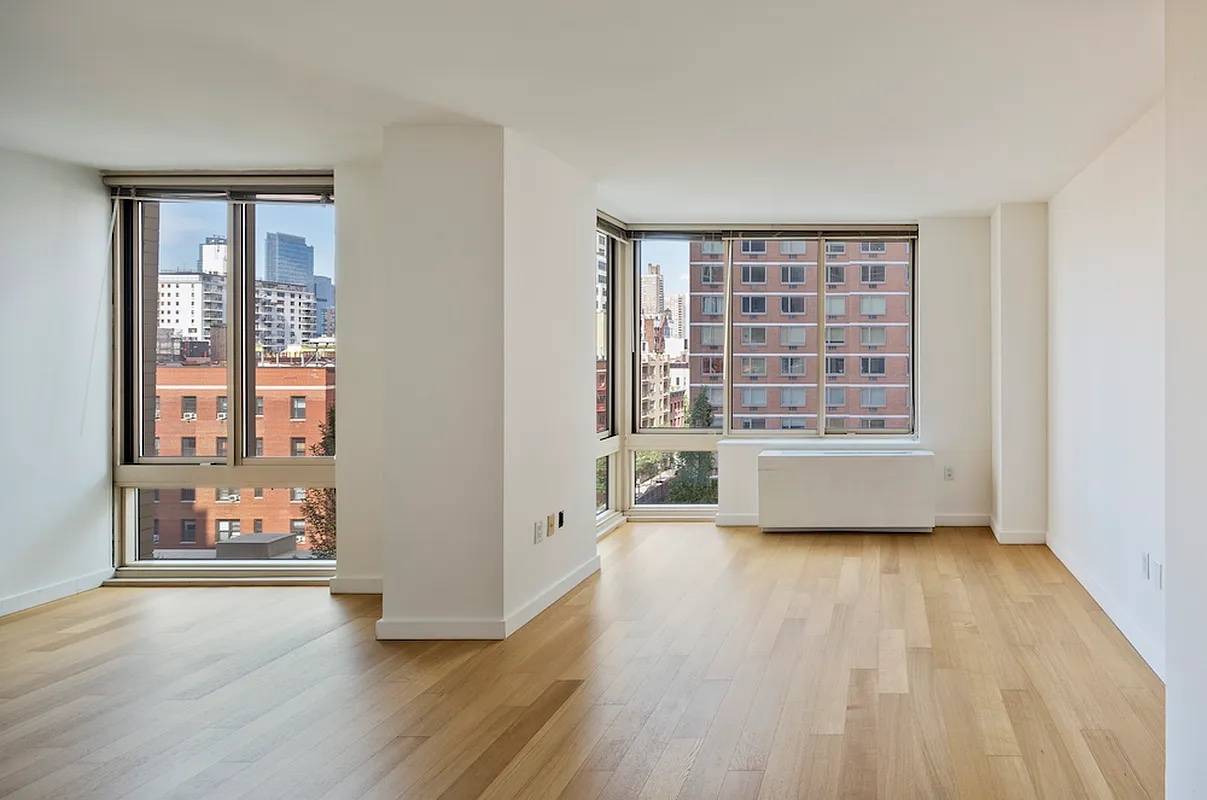 ALCOVE STUDIO IN A MIDTOWN LUXURY AMENITIES FILLED BUILDING