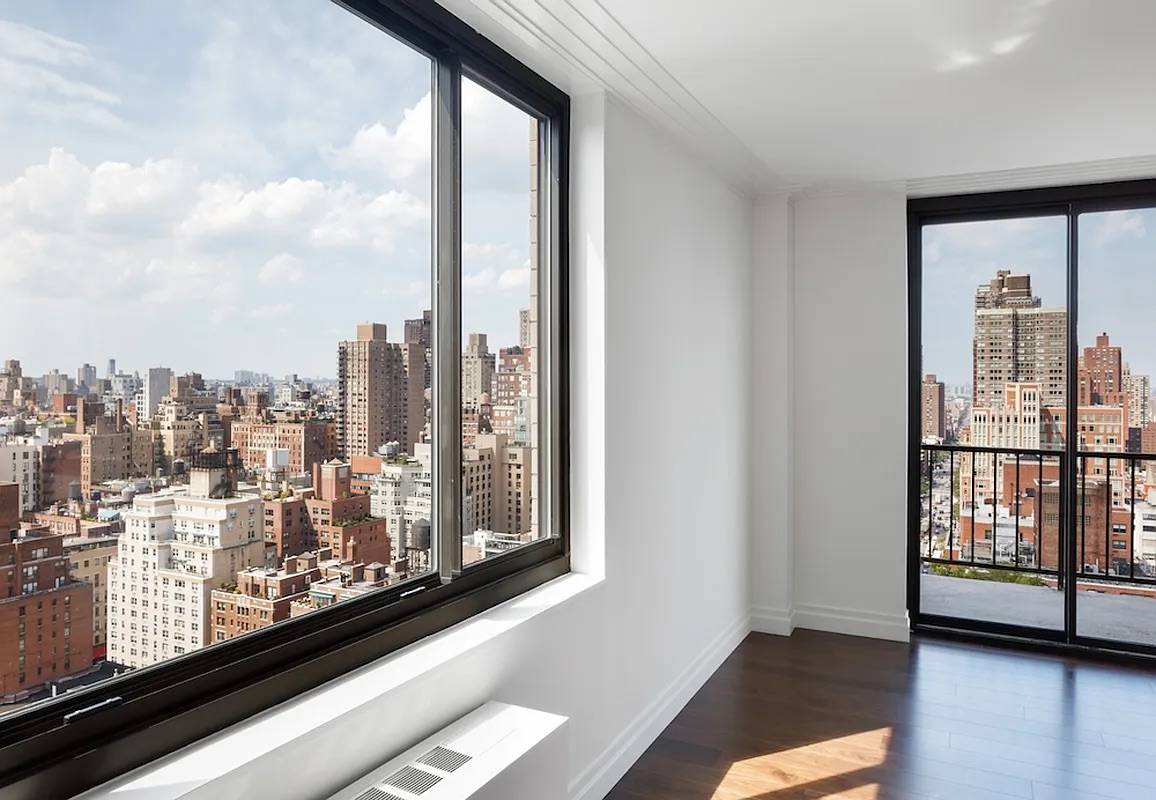 NO FEE Upper East Side Penthouse 3 bed/3 bath, WD in-unit